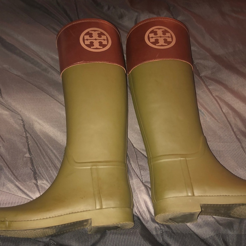Worn 3 times